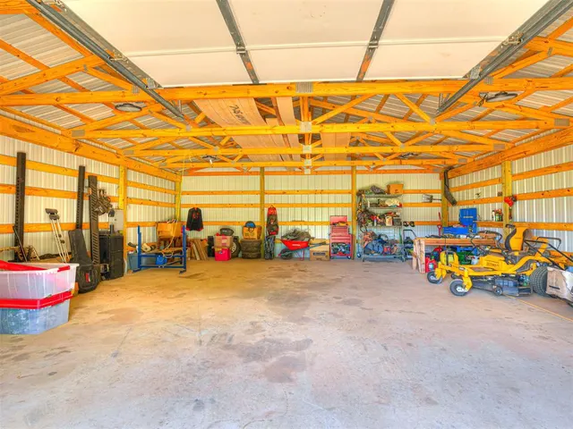 Photo 7 — 20181 Wolf Creek Drive, Purcell, OK 73080