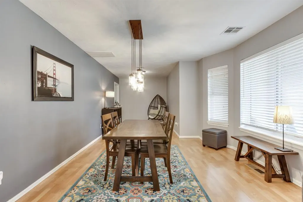 Photo 5 — 4028 NW 62nd Terrace, Oklahoma City, OK 73112