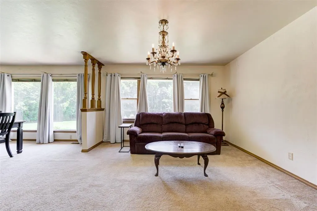 Photo 10 — 3218 Norcrest Drive, Oklahoma City, OK 73121