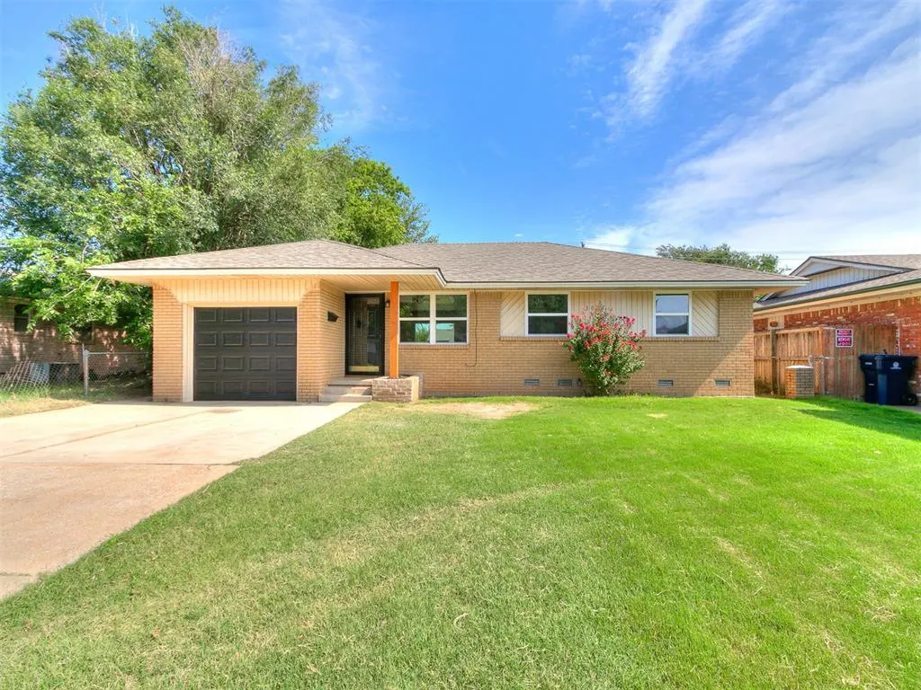 Photo 2 — 3037 SW 65th Place, Oklahoma City, OK 73159