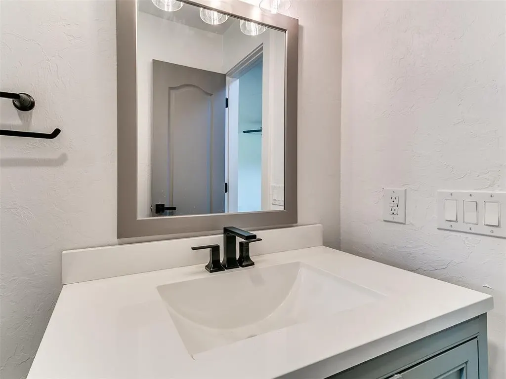 Photo 22 — 3037 SW 65th Place, Oklahoma City, OK 73159