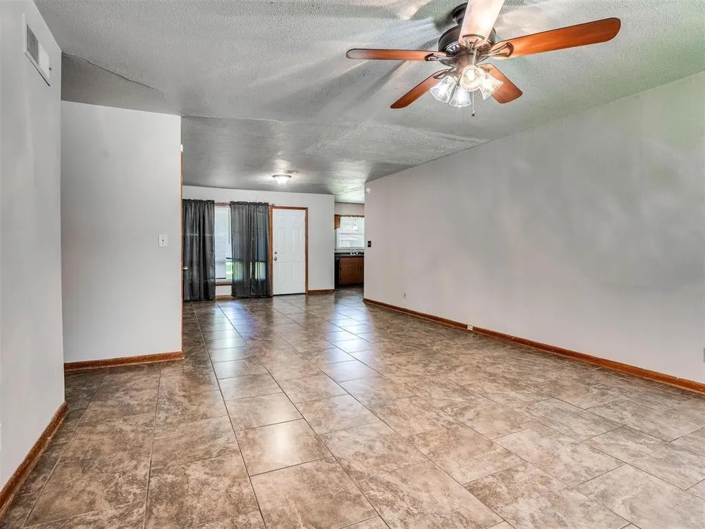 Photo 19 — 1800 Melrose Drive, Norman, OK 73069