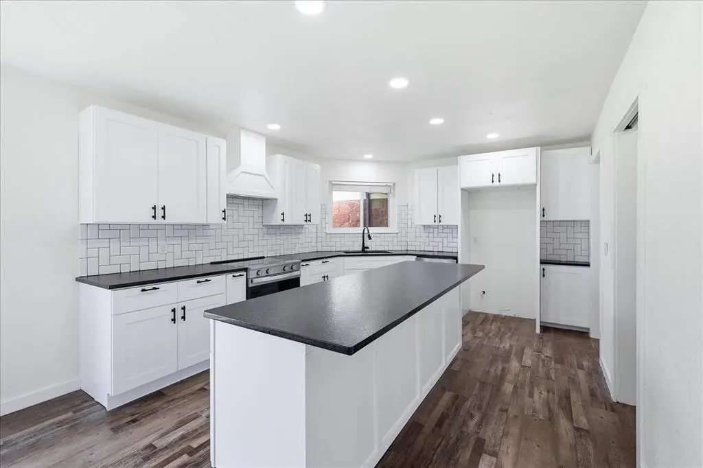 Photo 5 — 6104 W Gun Hill Way, Oklahoma City, OK 73132