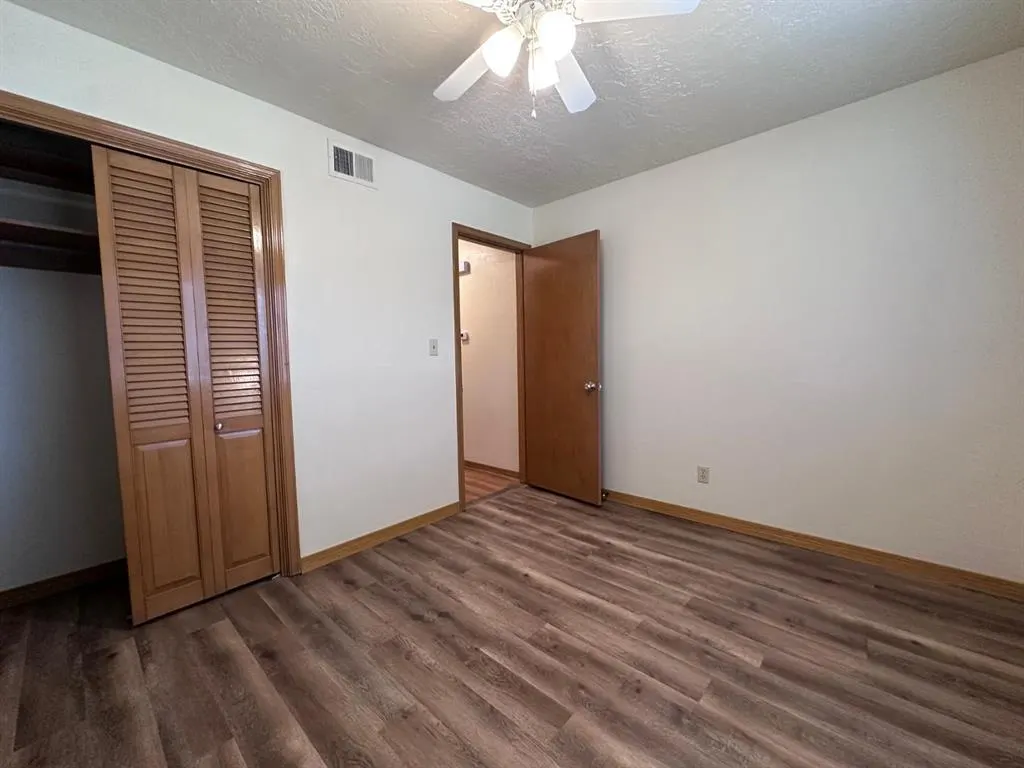 Photo 5 — 2037 Delaware Lane 2037, Norman, OK 73071