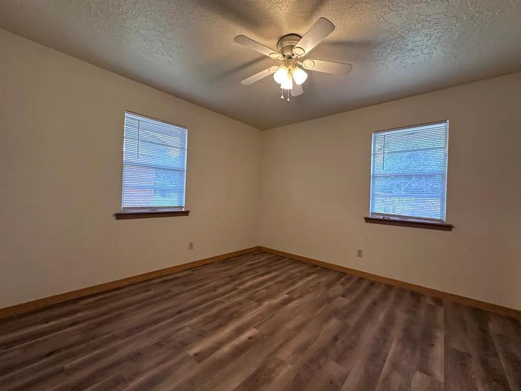 Photo 9 — 2037 Delaware Lane 2037, Norman, OK 73071