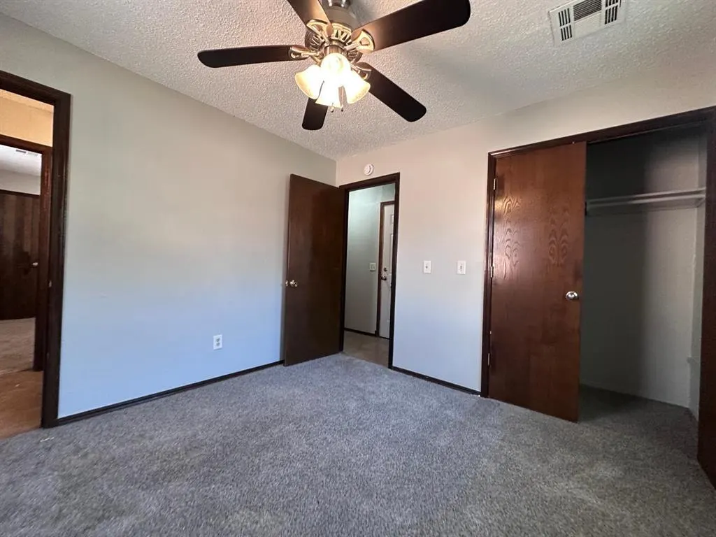 Photo 10 — 813 Russell Circle 813, Norman, OK 73071