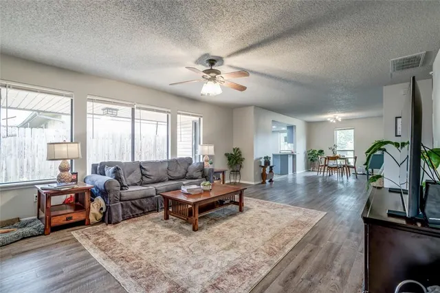 Photo 8 — 517 NW 140th Street, Edmond, OK 73013