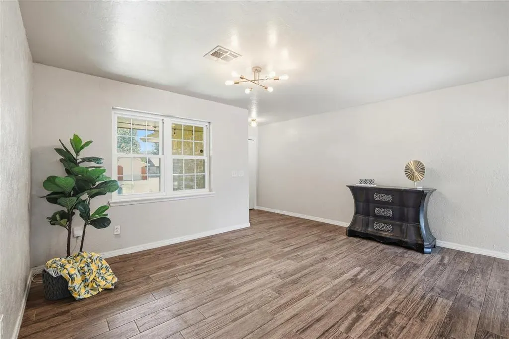 Photo 4 — Address unavailable, Edmond, OK 73003