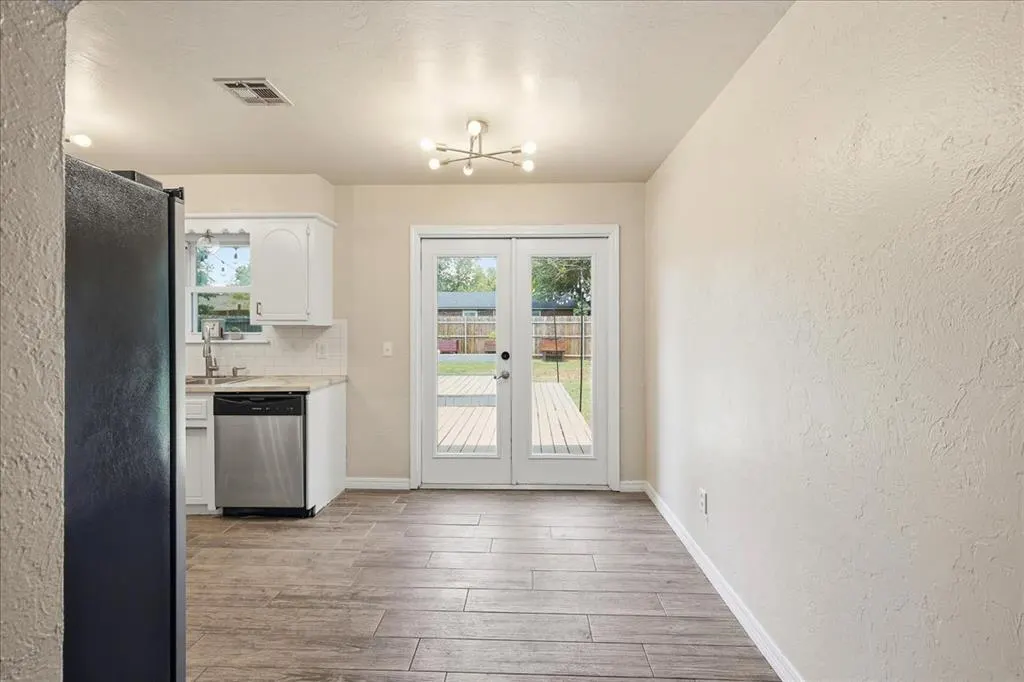 Photo 13 — Address unavailable, Edmond, OK 73003
