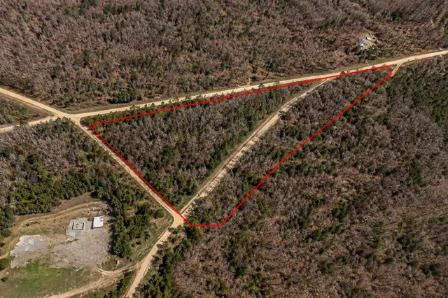 Photo 2 — 123 Address, Panola, OK 74559