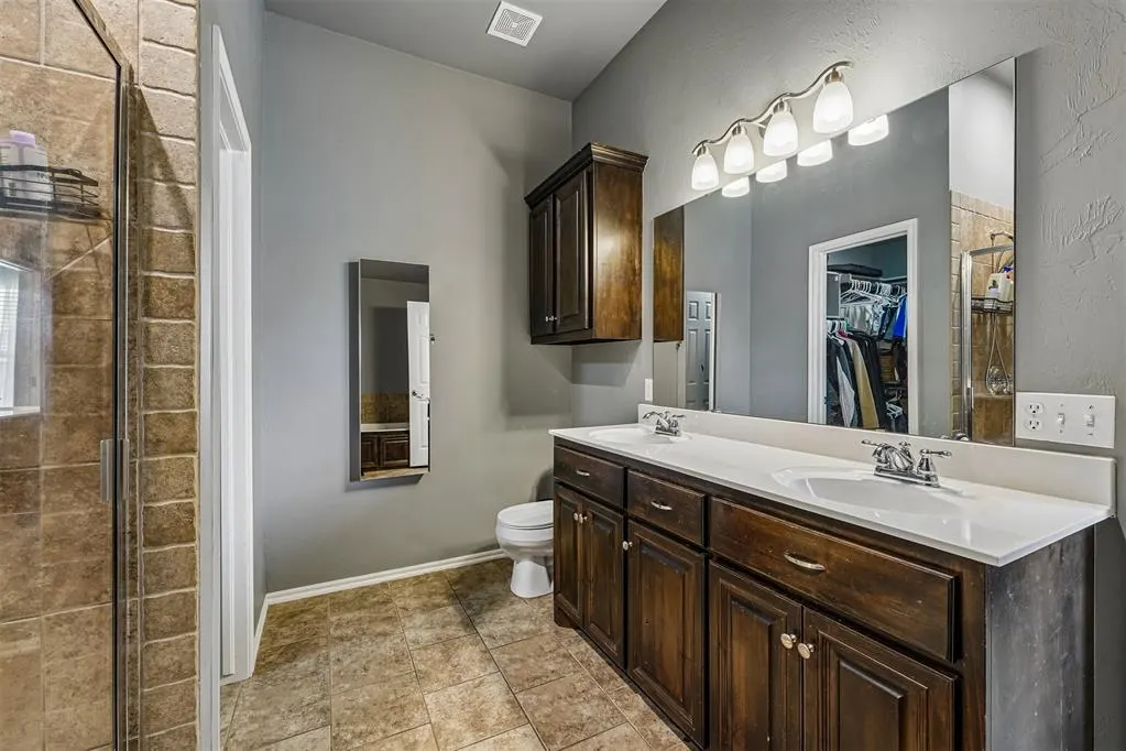 Photo 11 — 9109 NW 90th Circle, Yukon, OK 73099