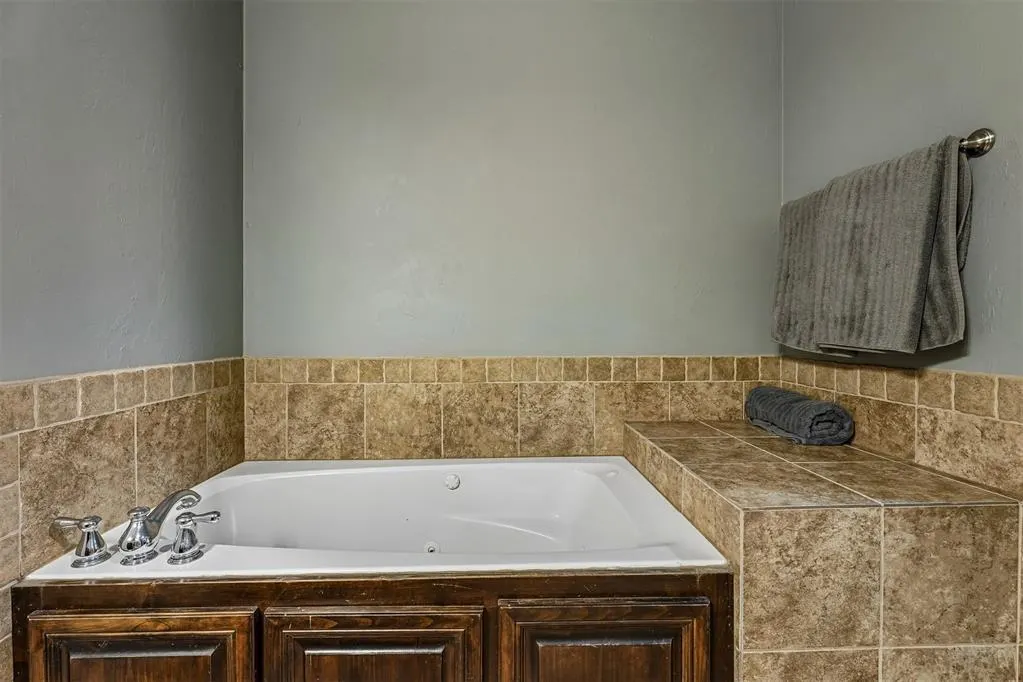 Photo 12 — 9109 NW 90th Circle, Yukon, OK 73099
