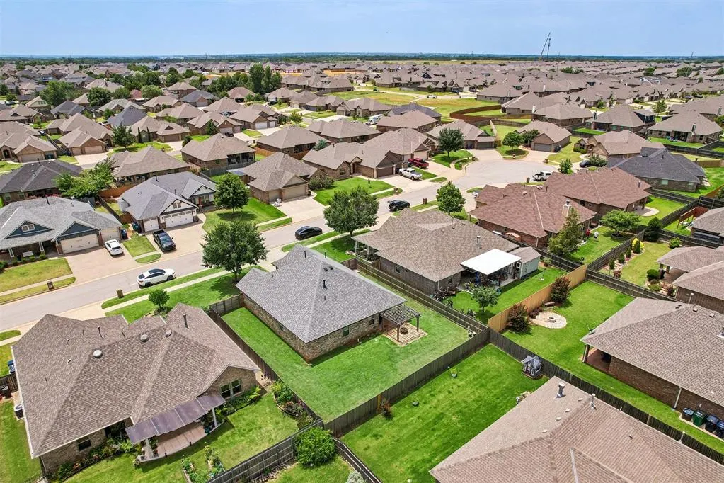 Photo 34 — 9109 NW 90th Circle, Yukon, OK 73099