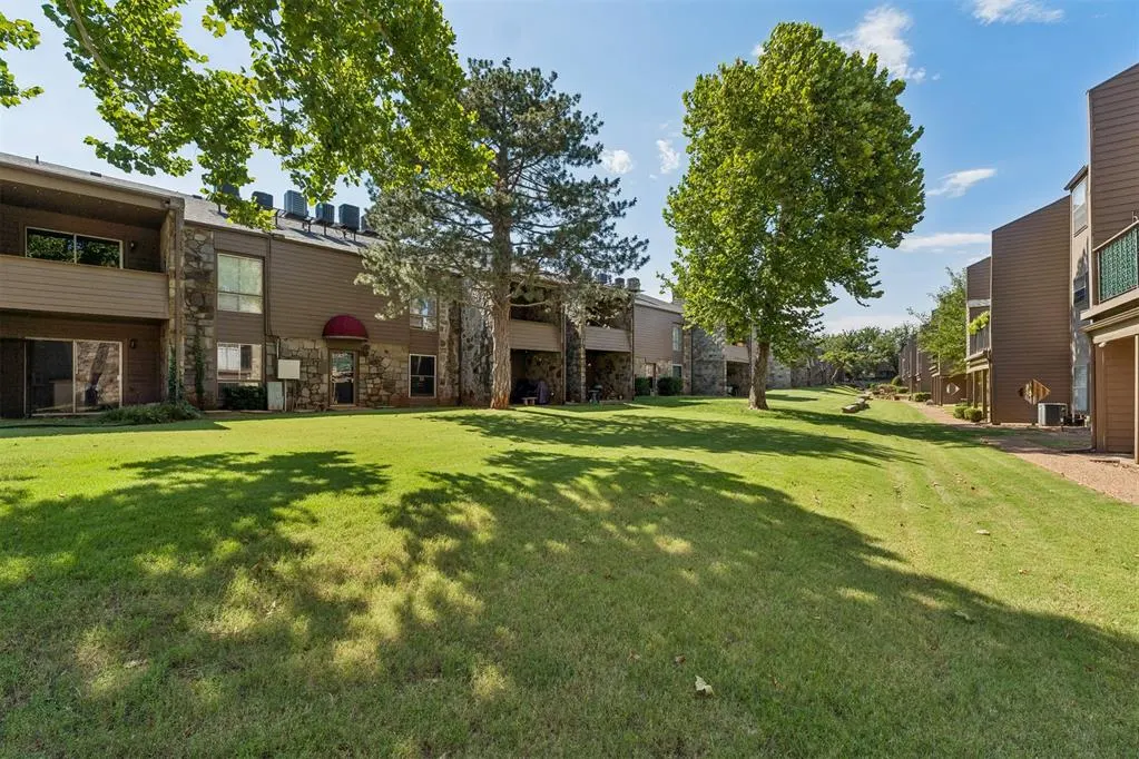 Photo 39 — 6000 N Pennsylvania Avenue 103, Oklahoma City, OK 73112