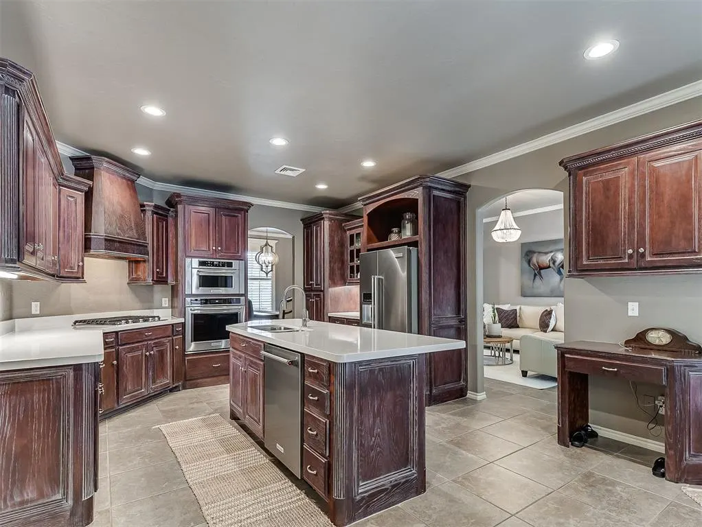 Photo 10 — 205 Alyssa Lane, Moore, OK 73160