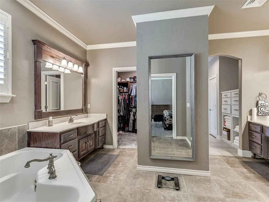 Photo 17 — 205 Alyssa Lane, Moore, OK 73160