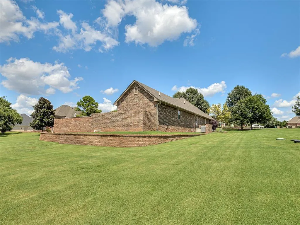 Photo 48 — 205 Alyssa Lane, Moore, OK 73160