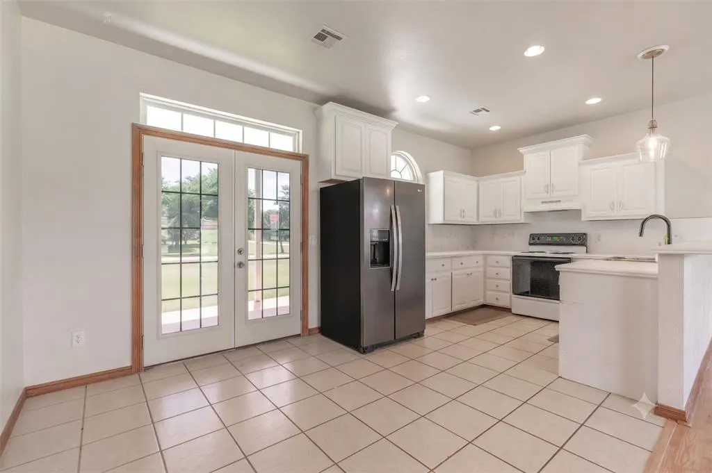 Photo 3 — 9625 Djl Drive, Jones, OK 73049