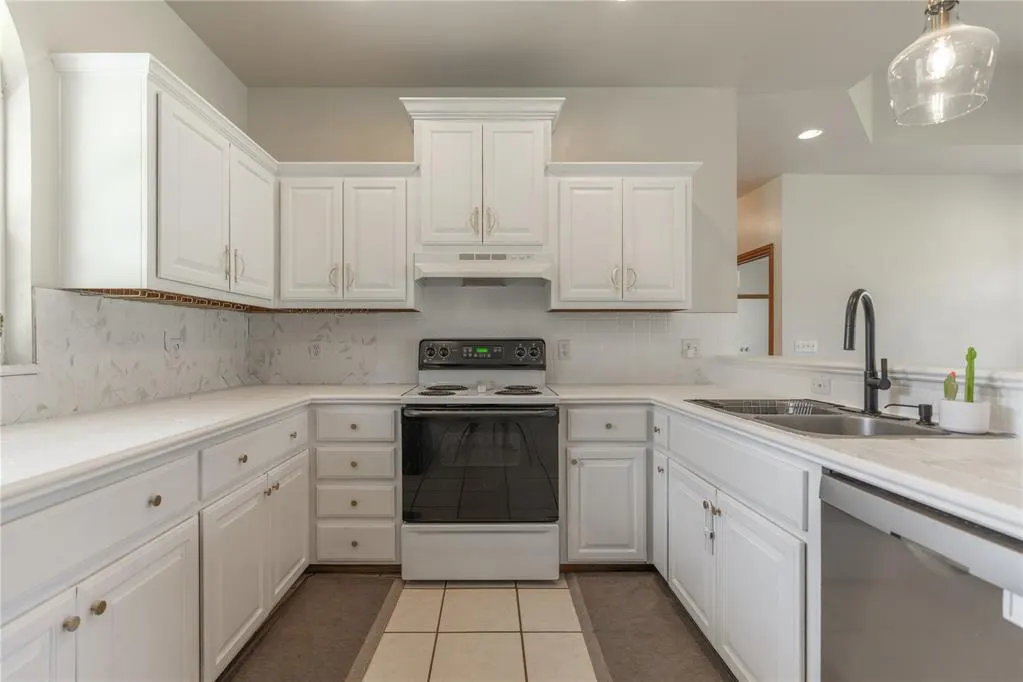 Photo 9 — 9625 Djl Drive, Jones, OK 73049
