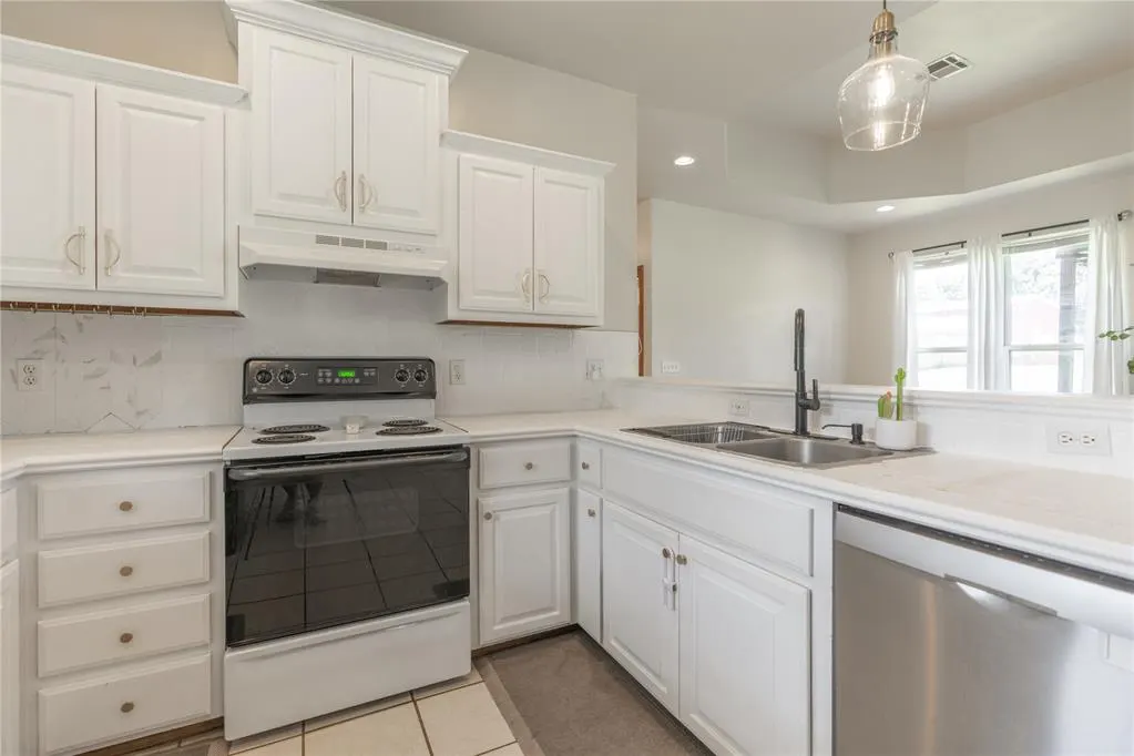 Photo 11 — 9625 Djl Drive, Jones, OK 73049