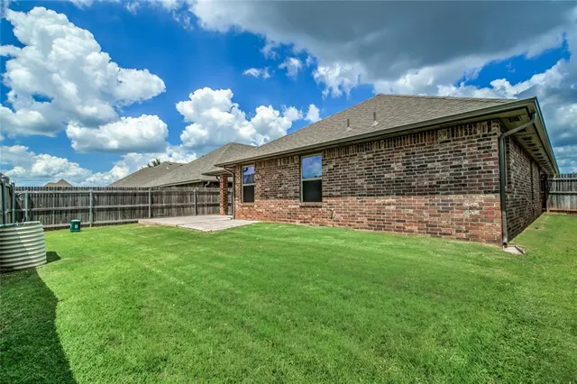 Photo 7 — 17605 Red Tailed Hawk Way, Edmond, OK 73012