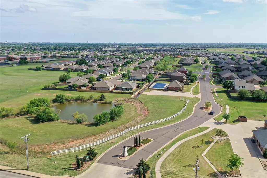 Photo 46 — 17605 Red Tailed Hawk Way, Edmond, OK 73012