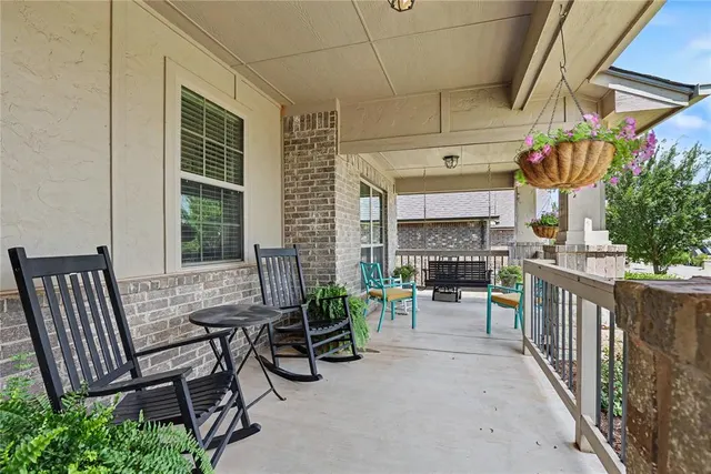 Photo 3 — 122 Sonora Lane, Norman, OK 73069