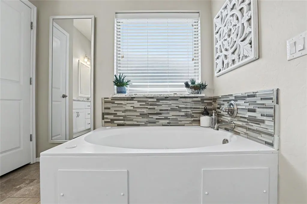 Photo 19 — 122 Sonora Lane, Norman, OK 73069