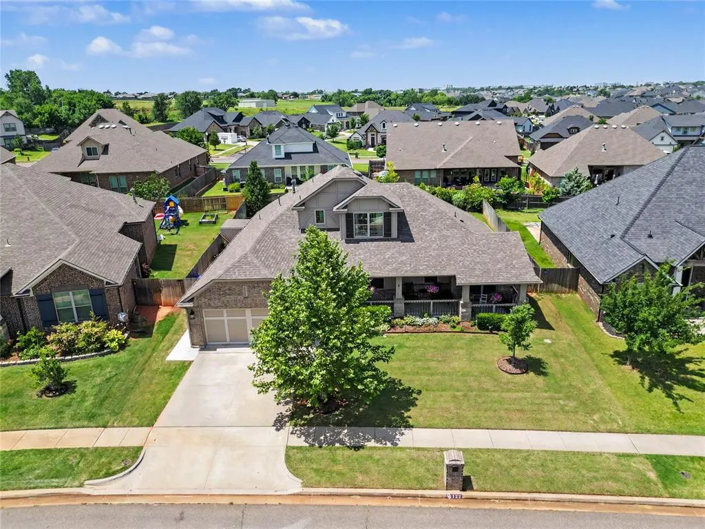 Photo 2 — 122 Sonora Lane, Norman, OK 73069
