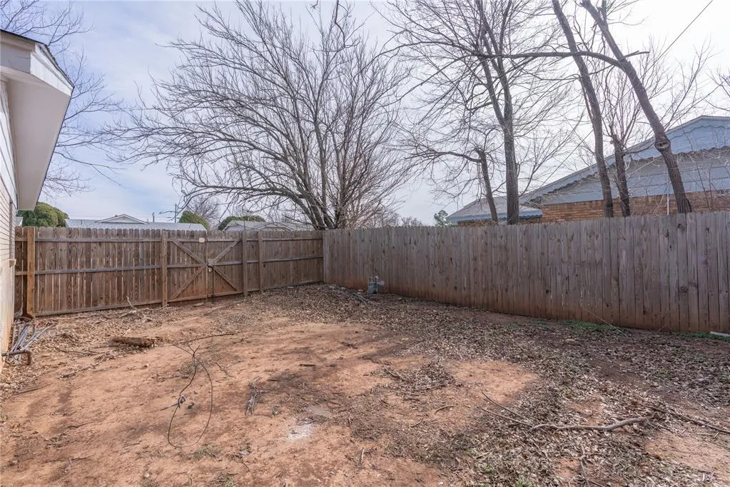 Photo 25 — 901 Shalimar Drive, Oklahoma City, OK 73115