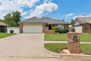 Sold home at 953 NW 15th Street