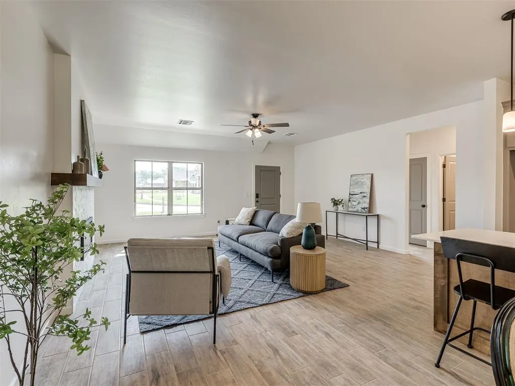 Photo 6 — 120 Mountain Laurel Way, Noble, OK 73068