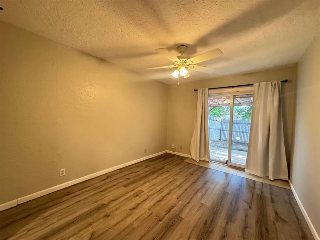 Photo 12 — 905 Rambling Oaks Drive, Norman, OK 73072
