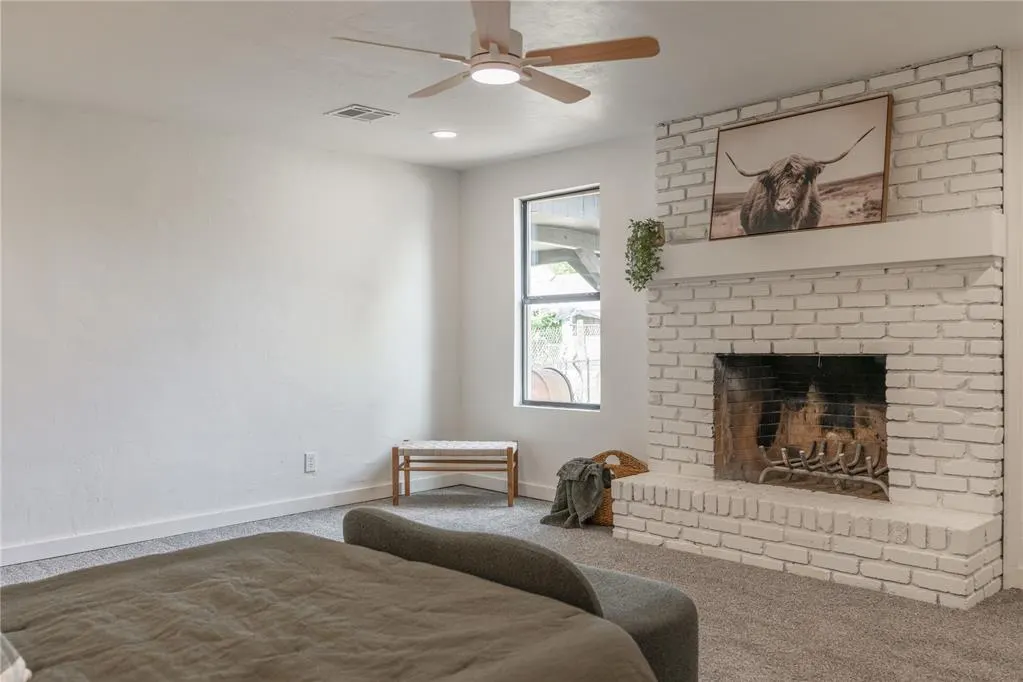 Photo 5 — 2213 NE 18th Street, Oklahoma City, OK 73111