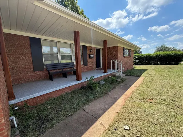 Photo 4 — 3628 N Independence Avenue, Oklahoma City, OK 73112