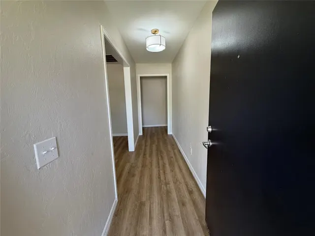 Photo 5 — 3628 N Independence Avenue, Oklahoma City, OK 73112