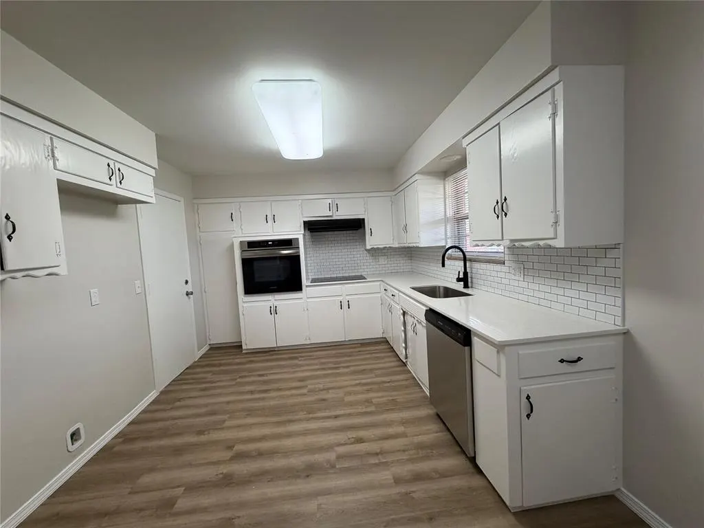 Photo 10 — 3628 N Independence Avenue, Oklahoma City, OK 73112