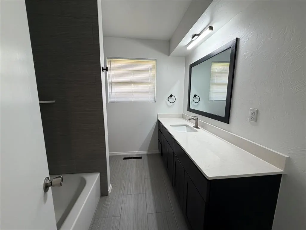 Photo 18 — 3628 N Independence Avenue, Oklahoma City, OK 73112