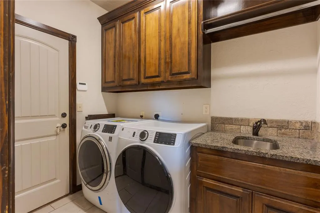 Photo 18 — 1605 NE White Rock Drive, Elgin, OK 73538