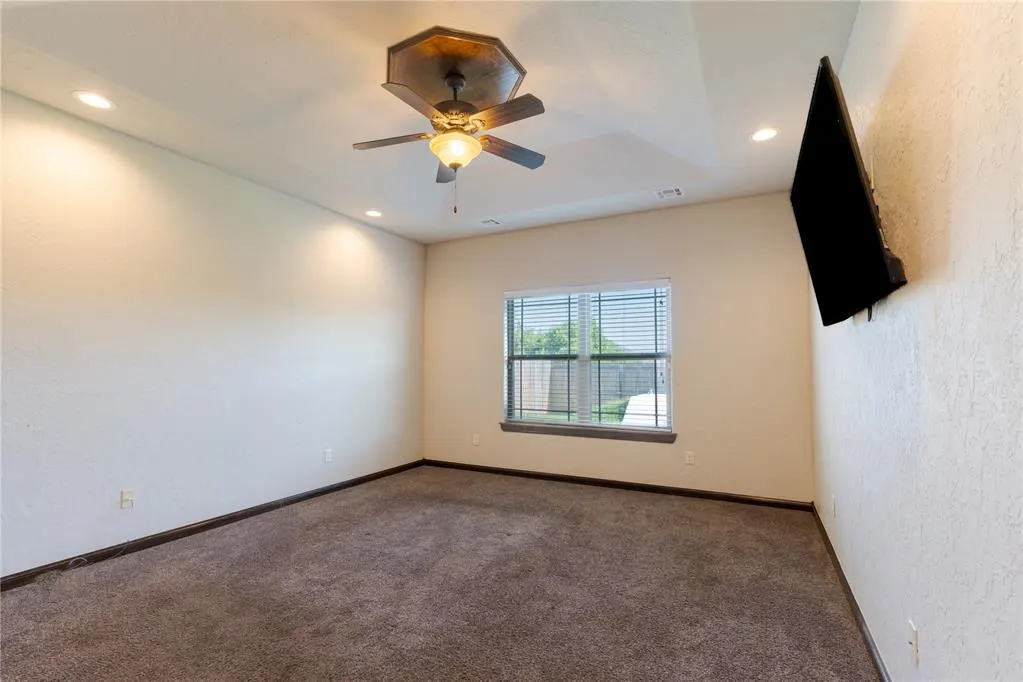 Photo 19 — 1605 NE White Rock Drive, Elgin, OK 73538