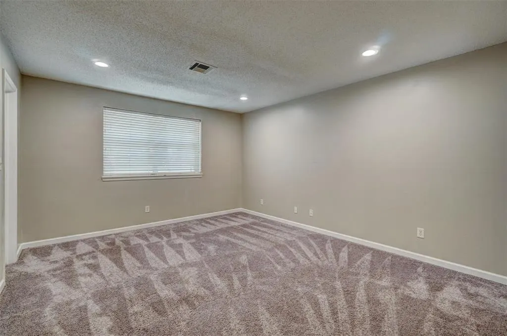 Photo 7 — 1528 Apollo Road, Edmond, OK 73003