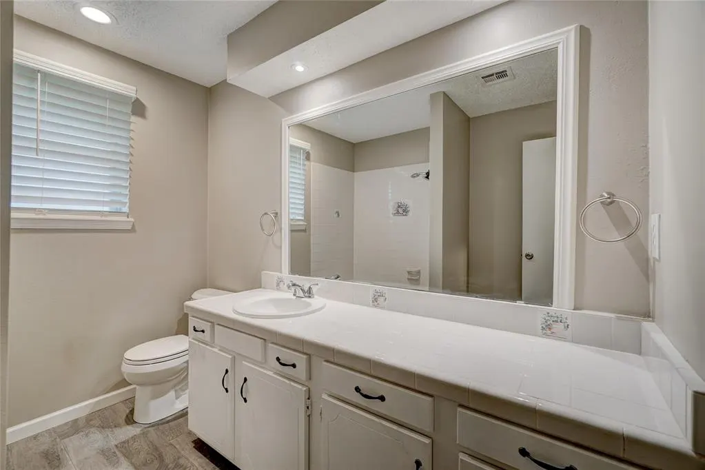 Photo 13 — 1528 Apollo Road, Edmond, OK 73003