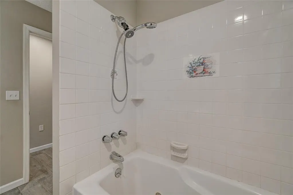 Photo 14 — 1528 Apollo Road, Edmond, OK 73003