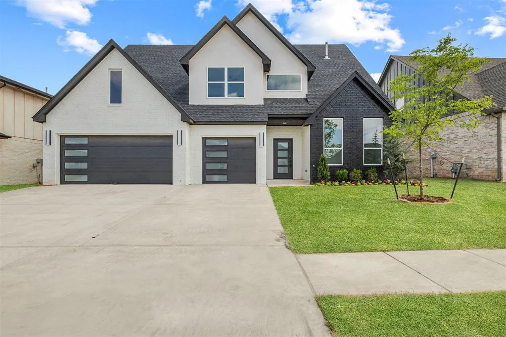 Photo 2 — 9213 NW 147th Terrace, Yukon, OK 73099