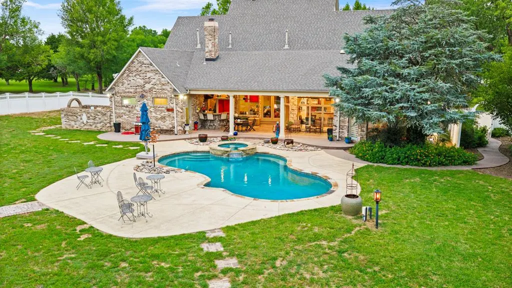 Photo 3 — 6812 SW 128th Street, Oklahoma City, OK 73173