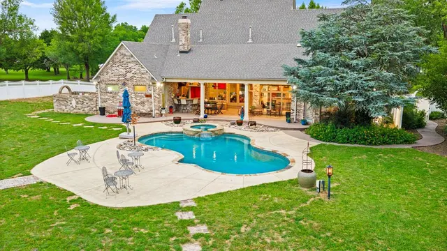 Photo 3 — 6812 SW 128th Street, Oklahoma City, OK 73173