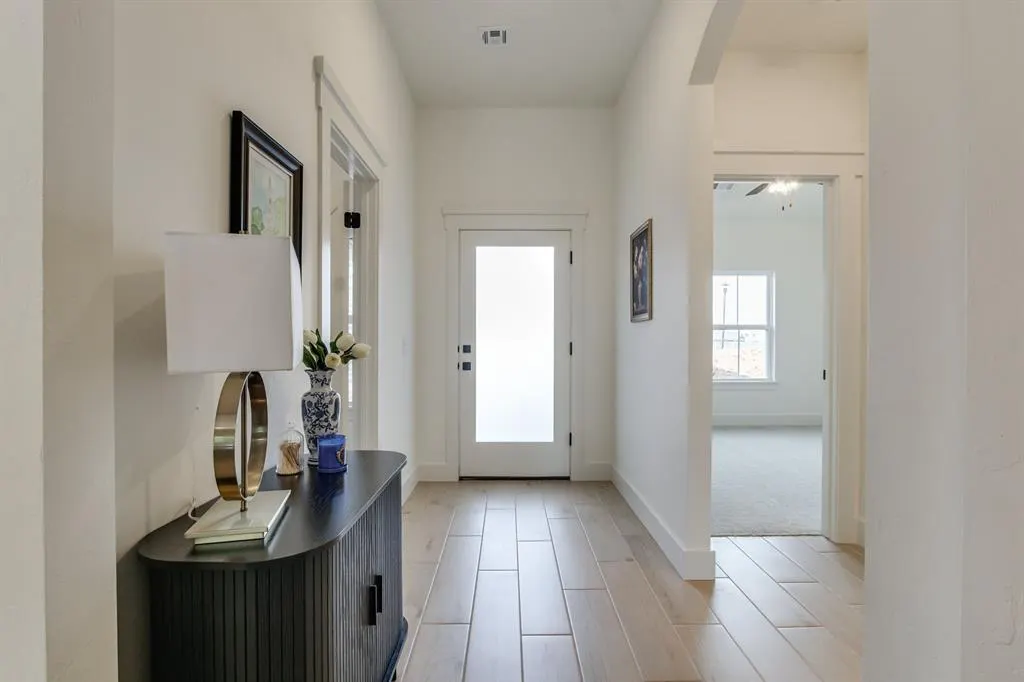Photo 4 — 10712 Blue Creek Drive, Yukon, OK 73099