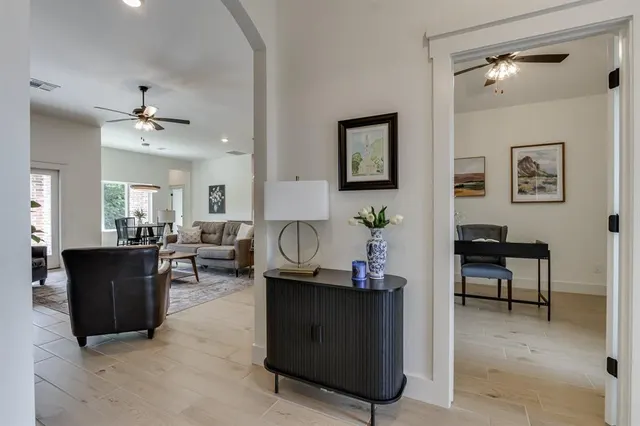Photo 5 — 10712 Blue Creek Drive, Yukon, OK 73099