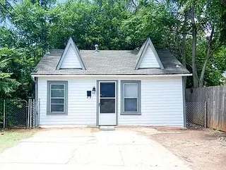 Sold home at 2415 Linn Avenue