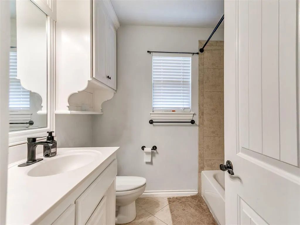 Photo 10 — 7609 Harold Drive, Yukon, OK 73099